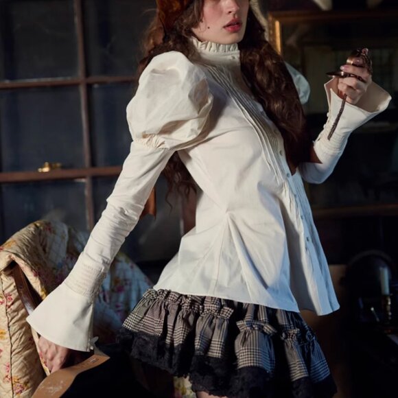 Selkie The Galileo Blouse Tops Vanilla Cream Light Beige Classic - Picture 13 of 14